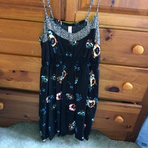 Summery black flowered spaghetti strap dress